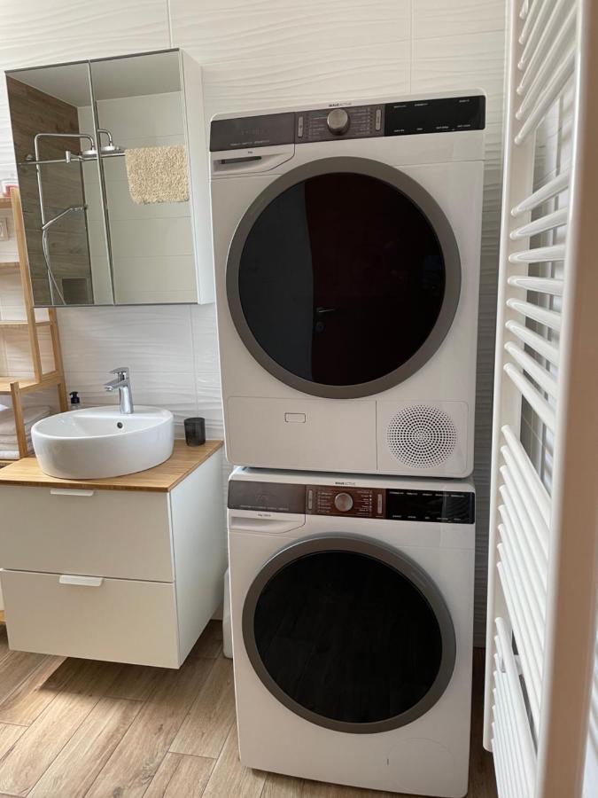 Mely Rose Apartment Ljubljana Bagian luar foto